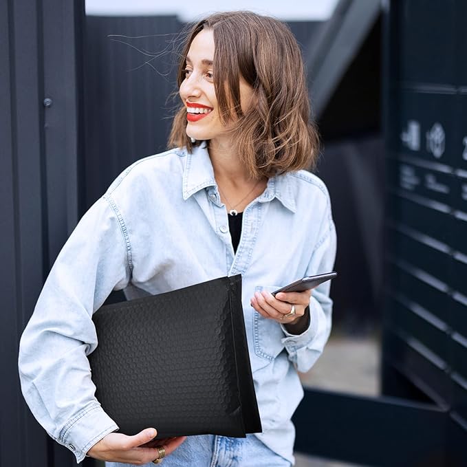 Fuxury Black Bubble Mailers 8.5x12" 40 Pack Medium Padded Envelopes Opaque #2 Bubble Mailer Usable Size 8.5x11" Thick Padded Mailers for Small Business Mailing Books Clothes Makeup Supplies